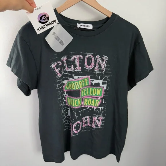 Daydreamer Medium NEW Elton John Goodbye Yellow Brick Road T-Shirt Grey - Picture 3 of 7